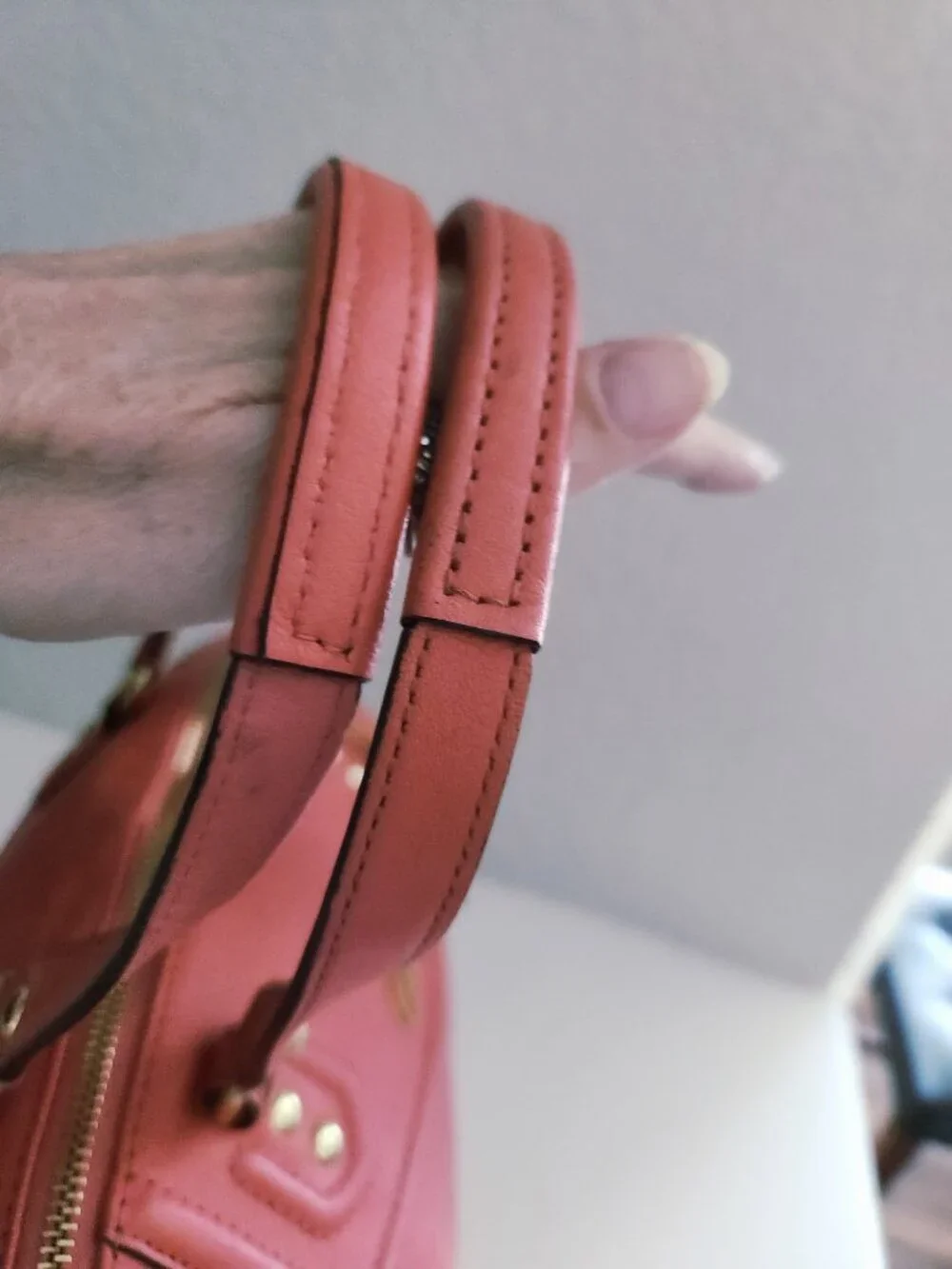 Euc Coach Ashley Coral Leather Shoulder Bag Purse